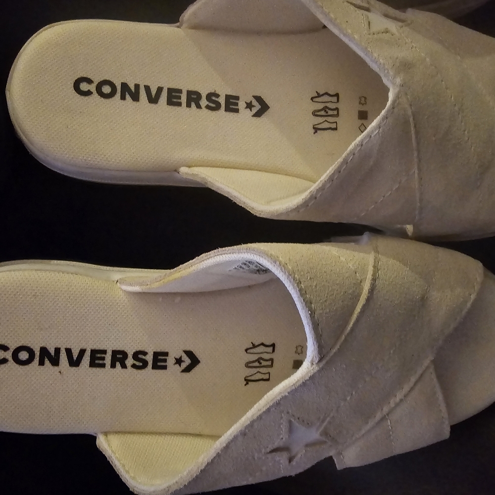 Women converse slides